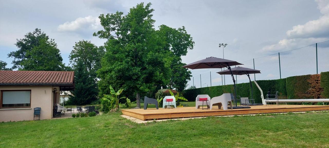 Etesia Feurs Exterior foto